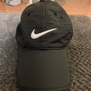 Nike Accessories - Nike women’s hat Nike Accessories - Nike women’s hat